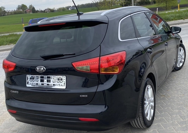 Kia Ceed cena 29900 przebieg: 192585, rok produkcji 2013 z Ustrzyki Dolne małe 781